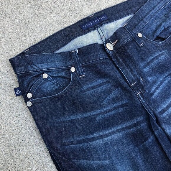 ROCK & REPUBLIC Straight Leg Jeans Women's 12 Blue Denim Mid Rise Dark W…​ - Picture 2 of 8